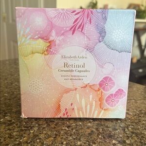 NEW Elizabeth Arden Retinol Ceramide Capsules Nightly Performance Set